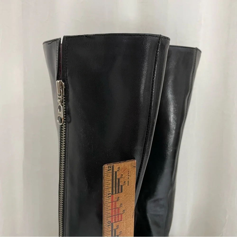 Vintage Black Heeled Boots - Picture 4 of 10